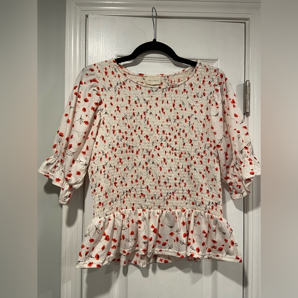 Melloday Size M Red Poppy Short Puff Sleeve Smocked Ruffle Peasant Top
